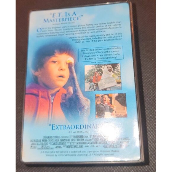 E.T. The Extra-Terrestrial Limited Edition VHS Tape Toy Universal Light Up - Picture 7 of 11